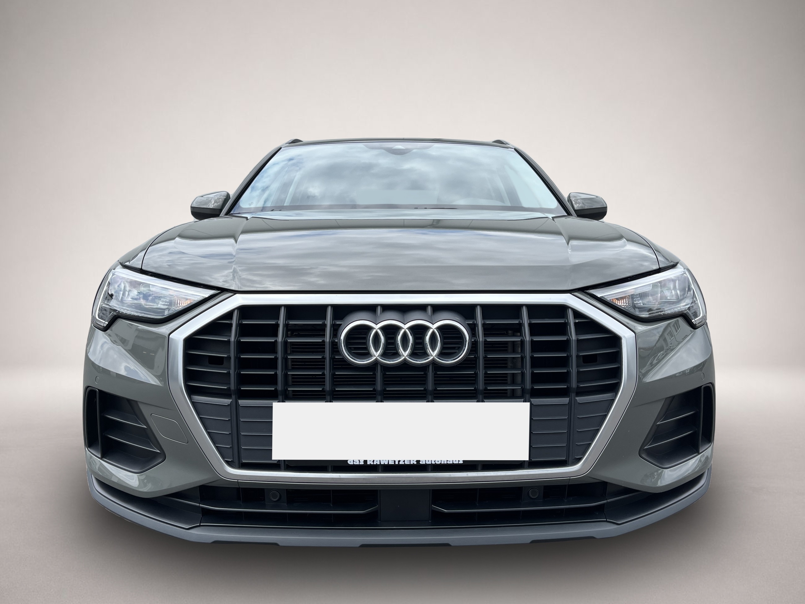 Audi Q3 (04/2024, Benzin)