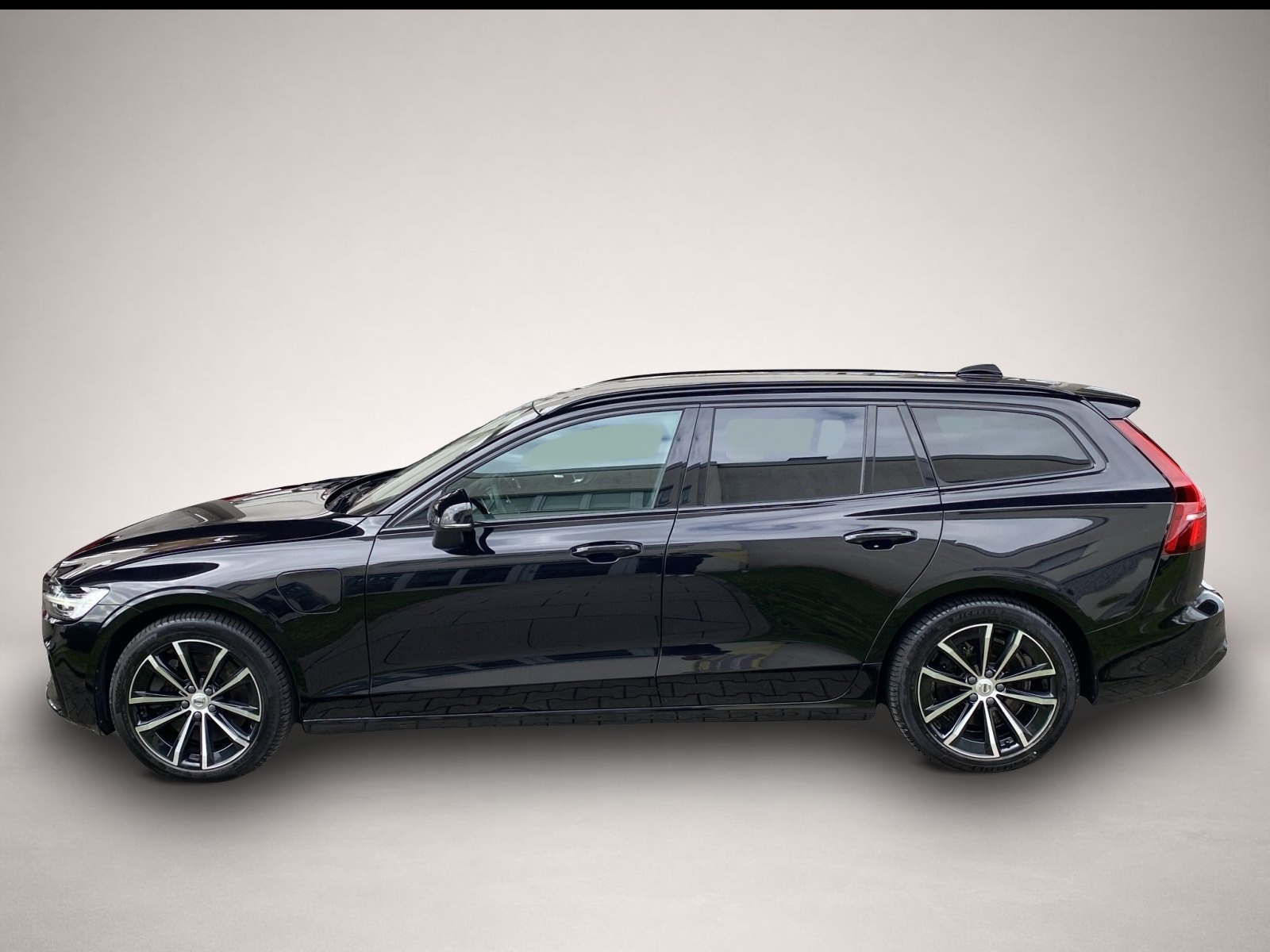 Volvo V60 (11/2022, )
