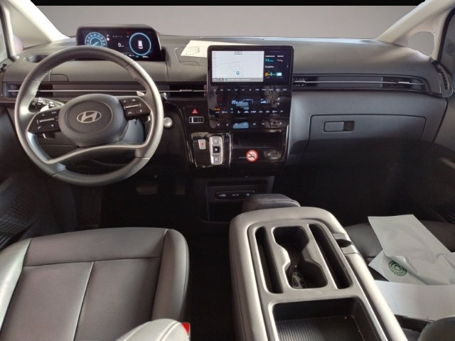Hyundai STARIA (12/2025, Hybrid (Benzin/Elektro))
