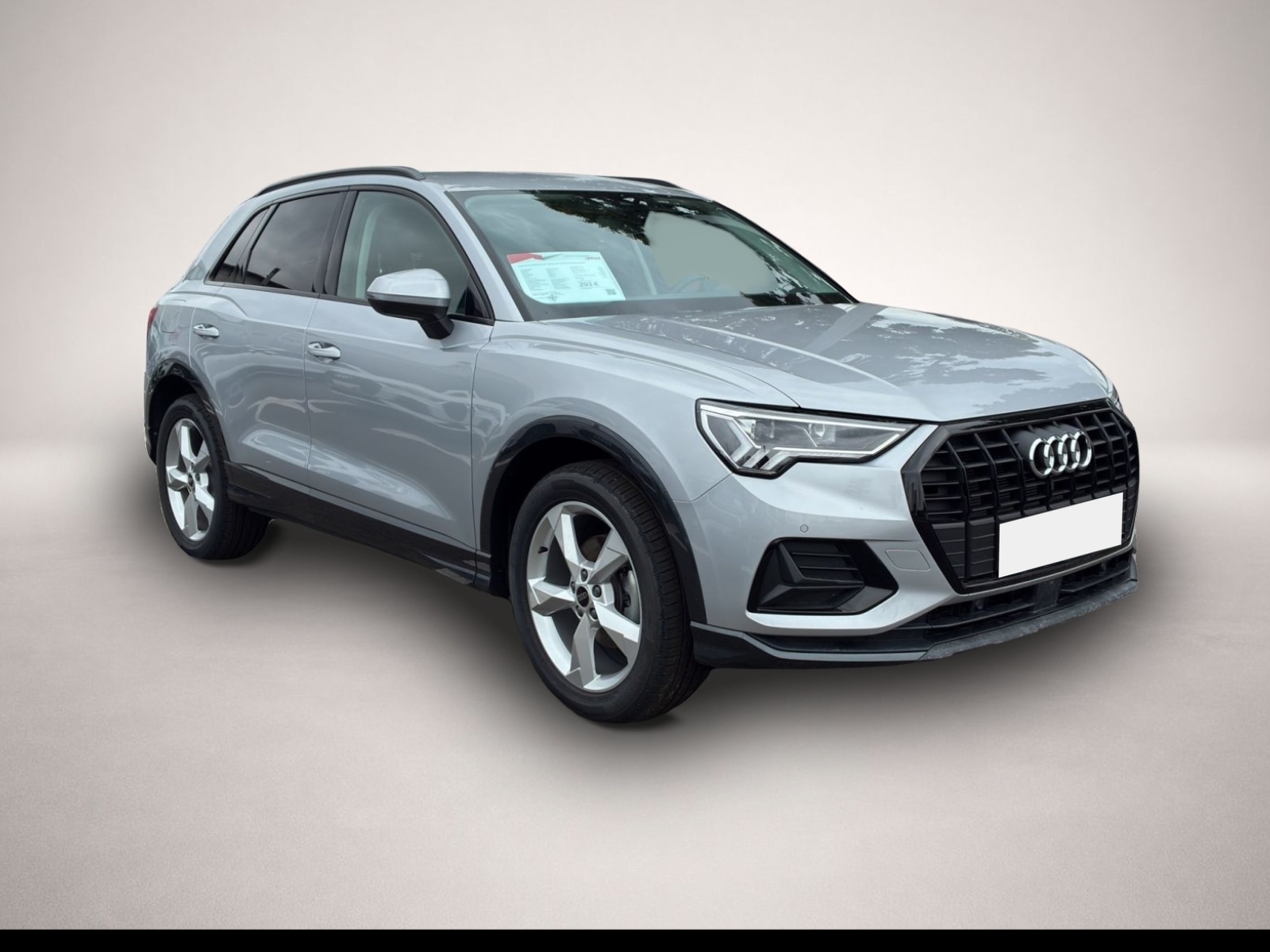 Audi Q3 (09/2025, Benzin)
