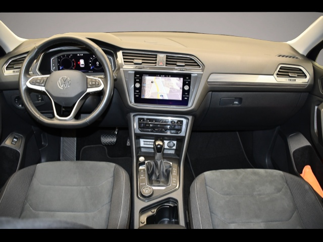 Volkswagen Tiguan Allspace (09/2022, Benzin)