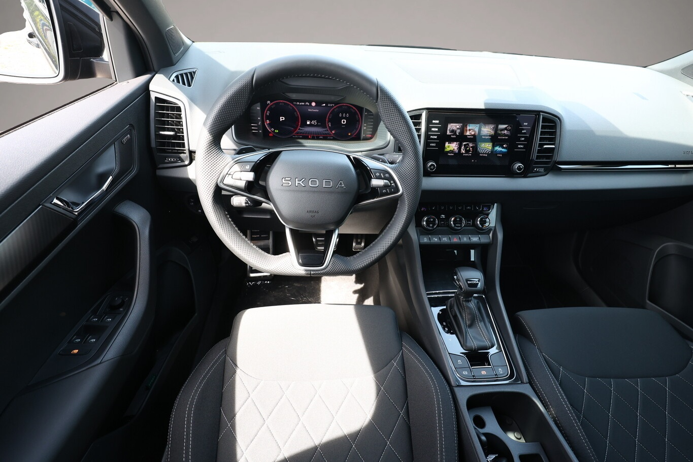 Skoda Karoq (06/2026, Benzin)