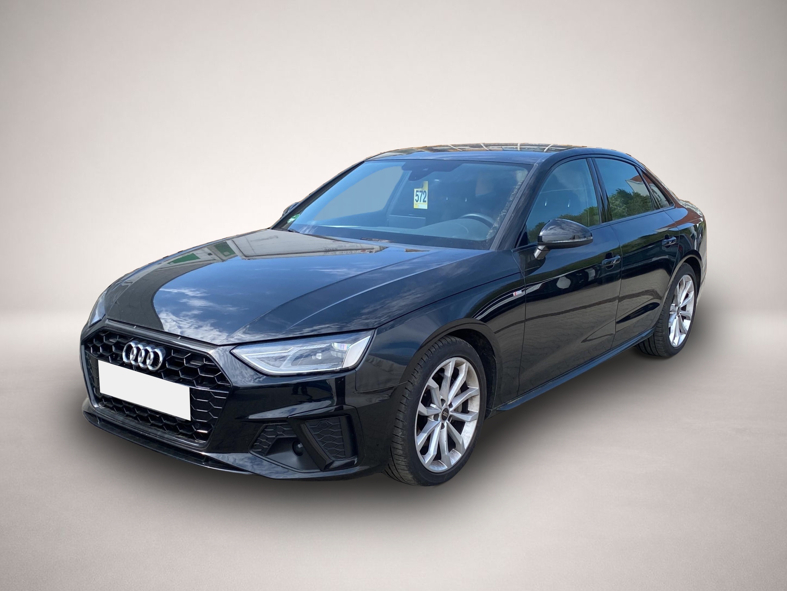 Audi A4 (03/2023, Benzin)