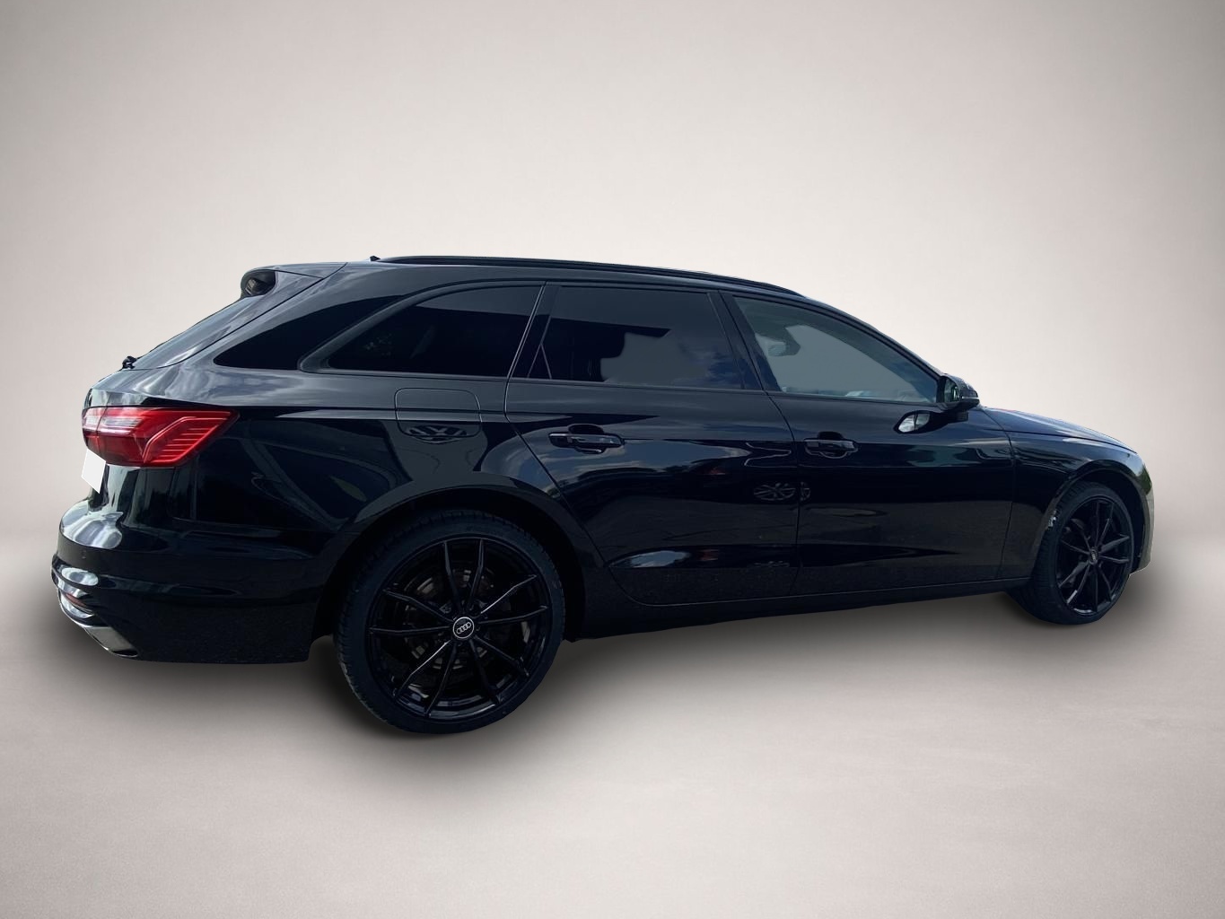 Audi A4 (08/2022, )