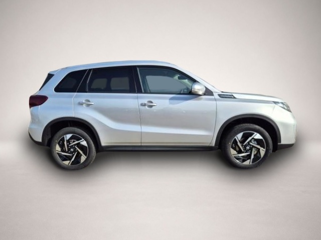 Suzuki Vitara (02/2026, Benzin)
