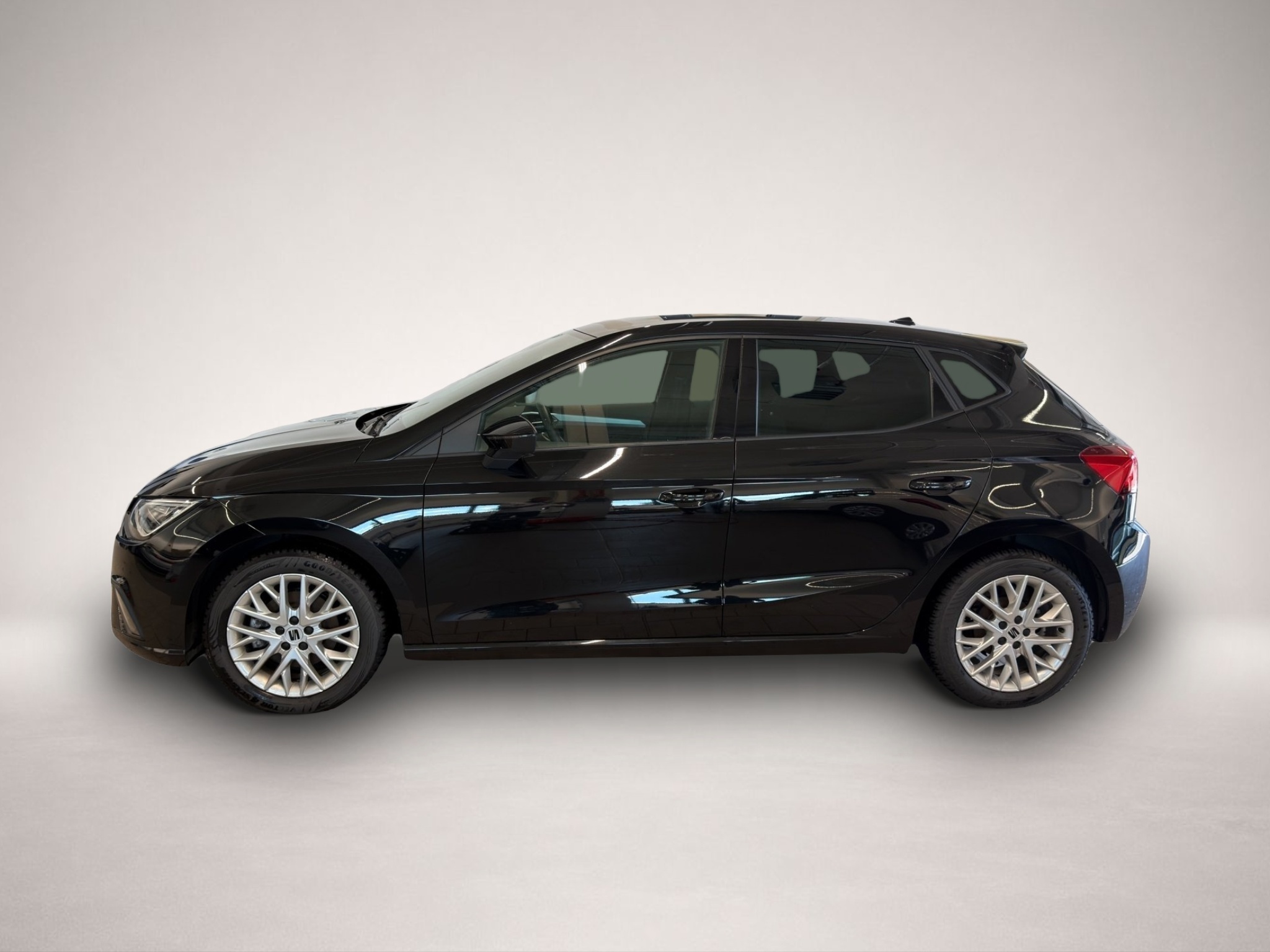 SEAT Ibiza, image 3 of 5