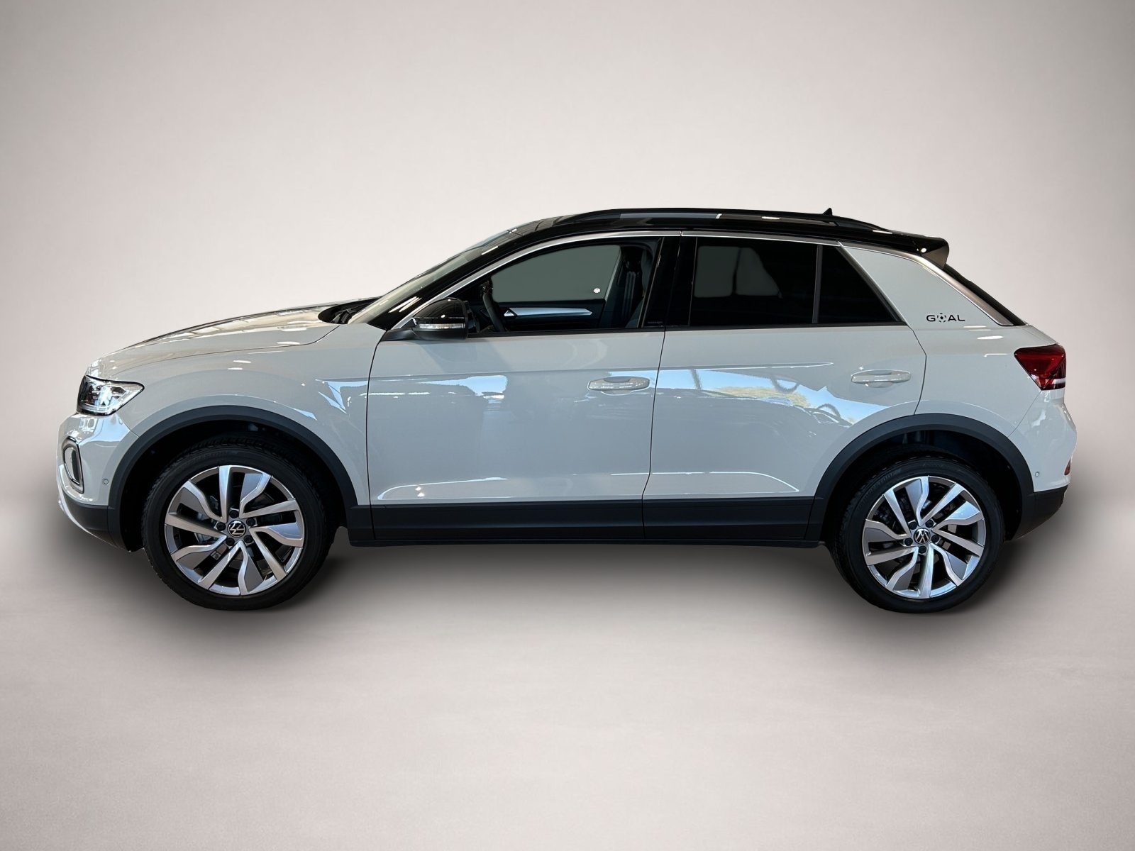 Volkswagen T-Roc (12/2025, Benzin)