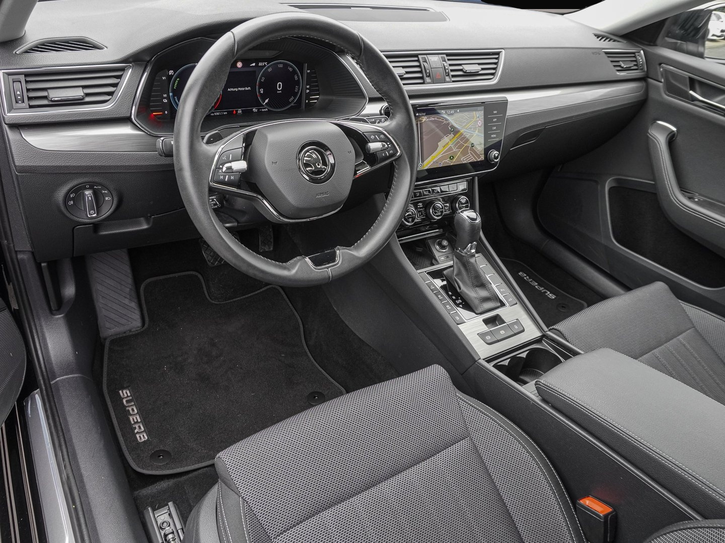 Skoda Superb (04/2023, )
