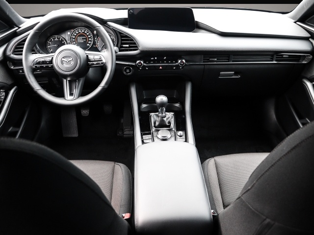 Mazda 3 (03/2026, Benzin)