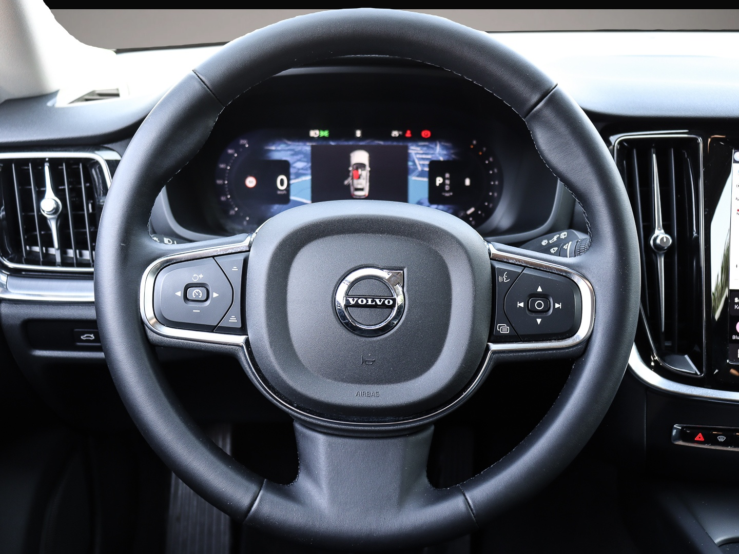 Volvo V60 (06/2024, Benzin)