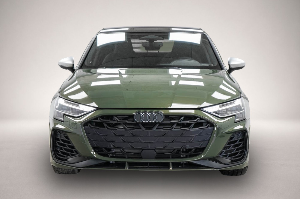 Audi quattro (03/2026, Benzin)