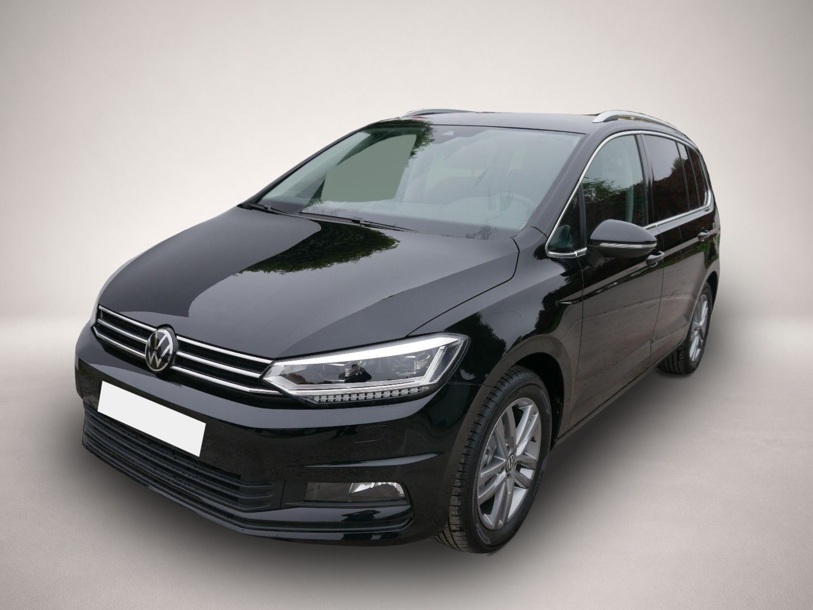 Volkswagen Touran (06/2026, Benzin)