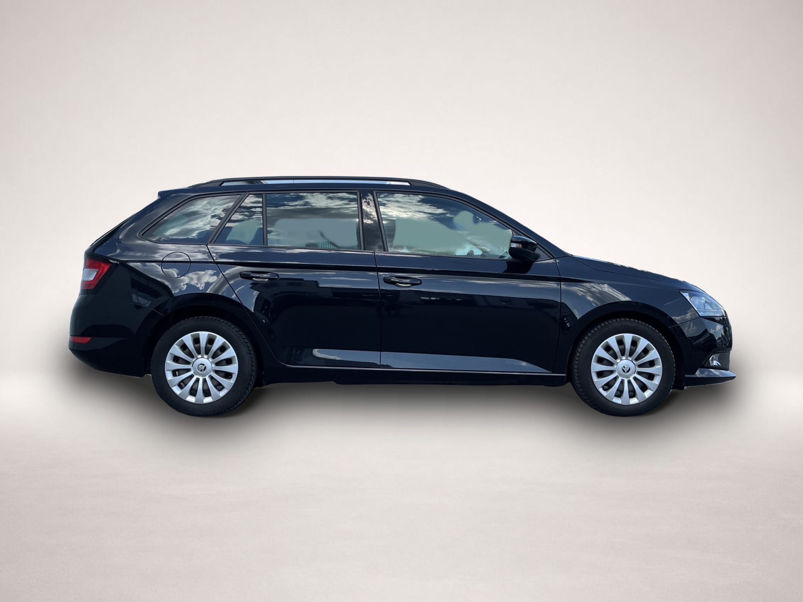 Skoda Fabia (06/2022, Benzin)