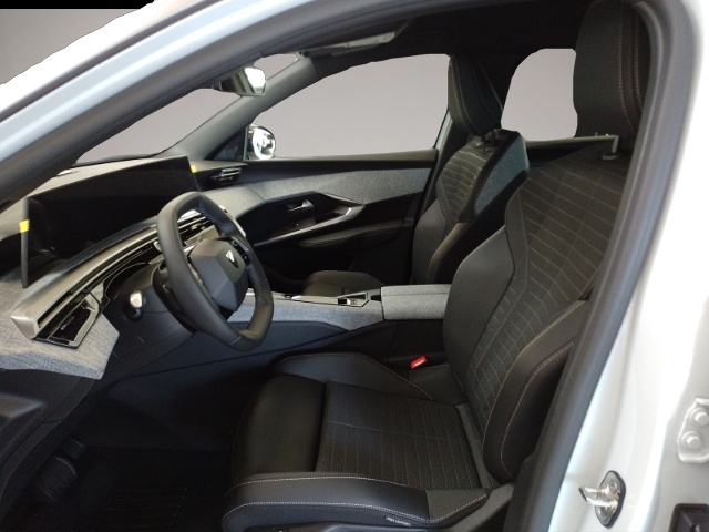 Peugeot 5008 (09/2024, Benzin)