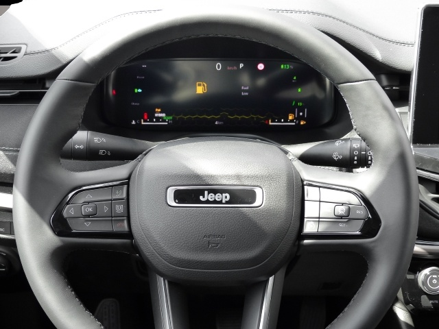 Jeep Compass (08/2022, )