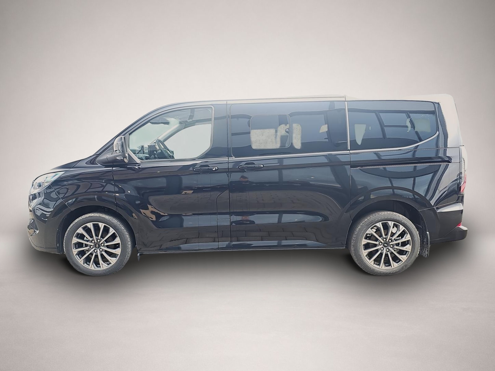 Ford Tourneo Custom (12/2025, Diesel)