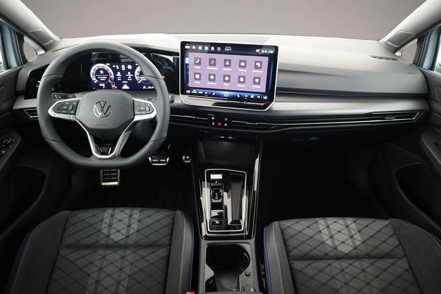 Volkswagen Golf (08/2026, Benzin)