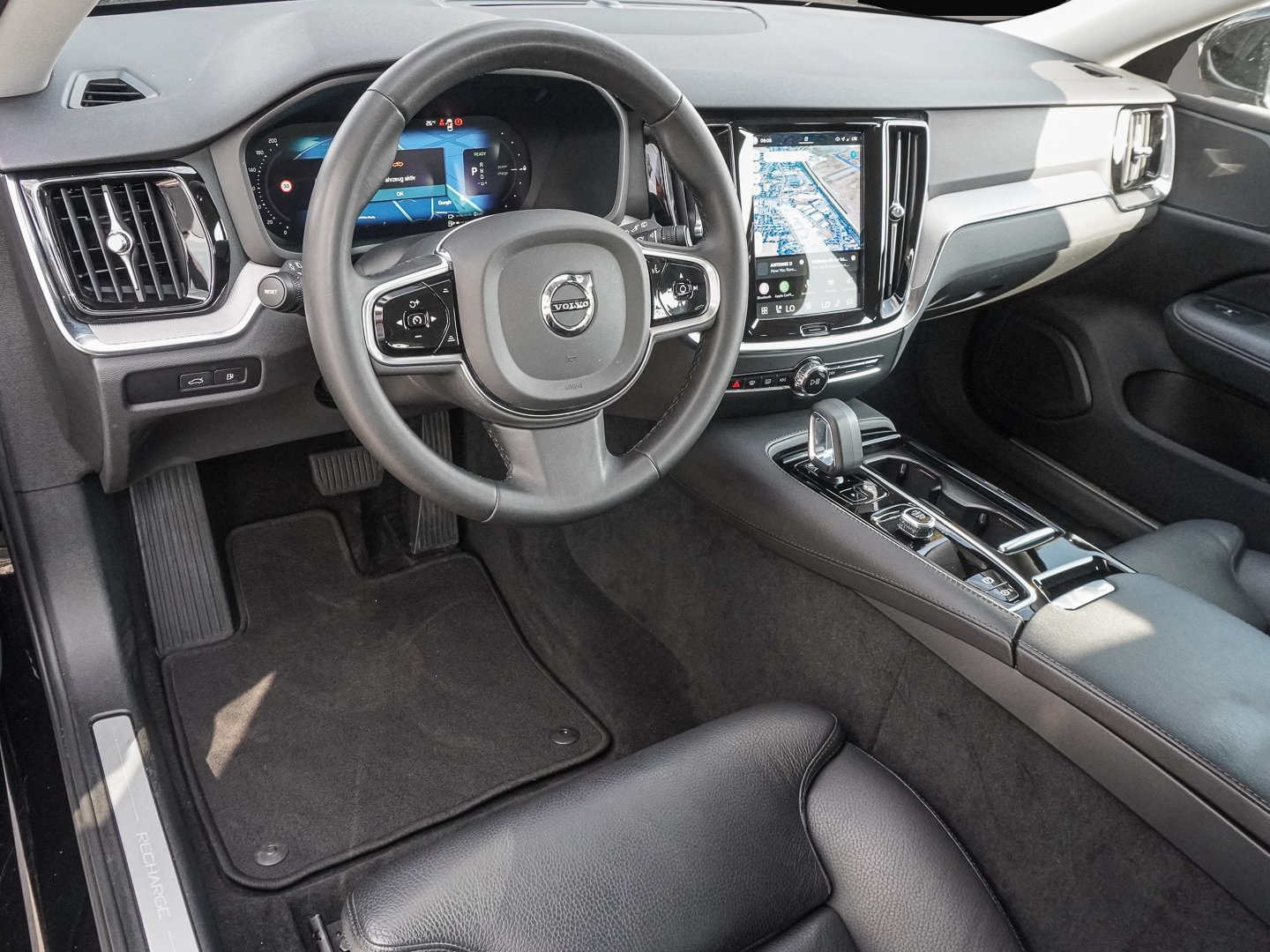 Volvo V60 (06/2023, )