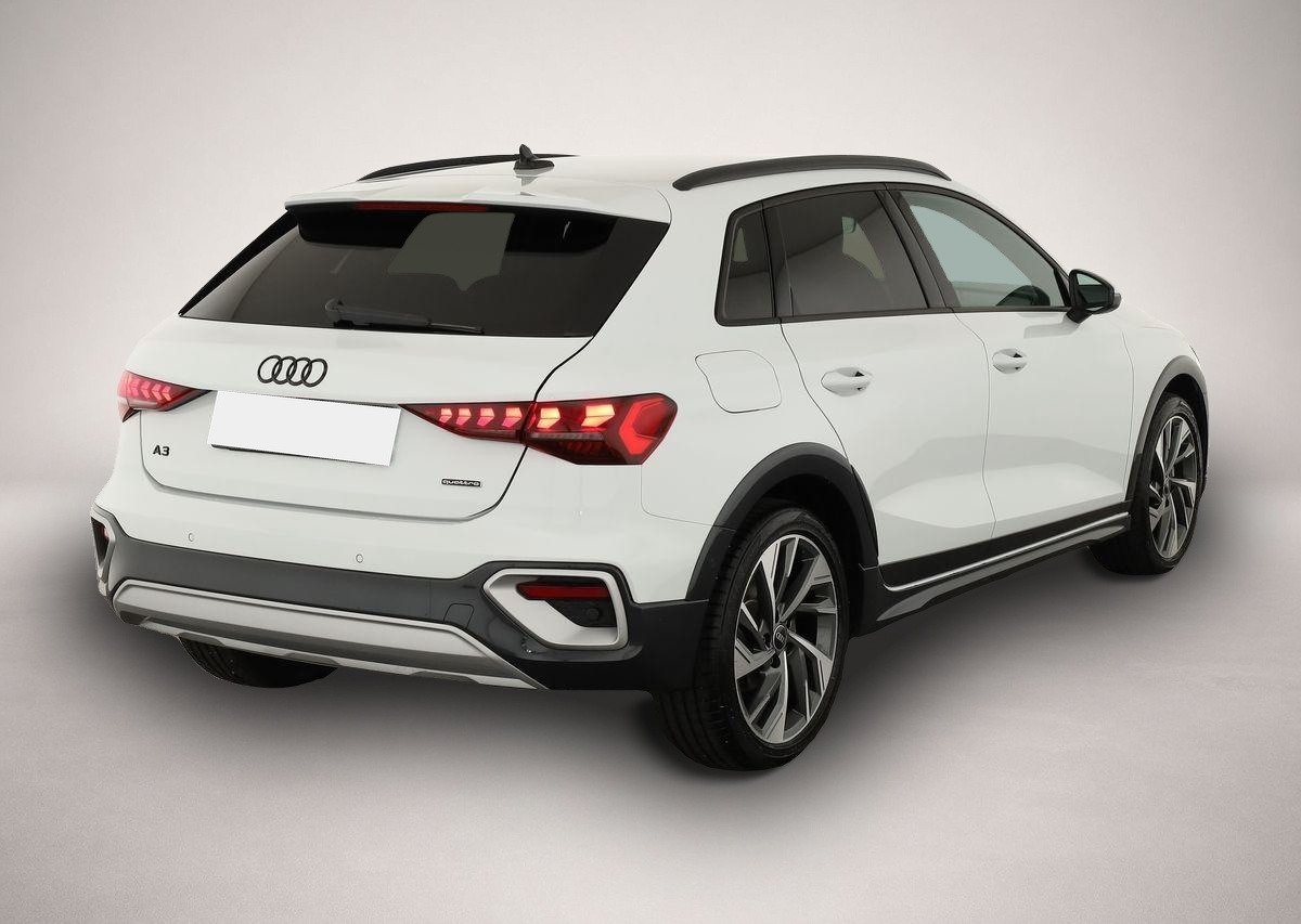Audi quattro (05/2026, Benzin)