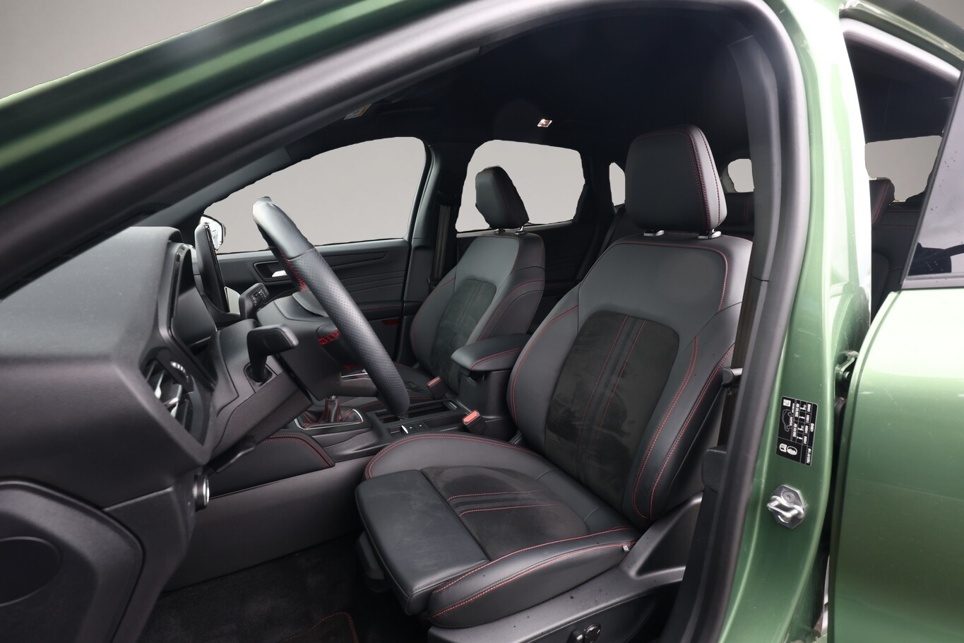 Ford Kuga (07/2024, Benzin)