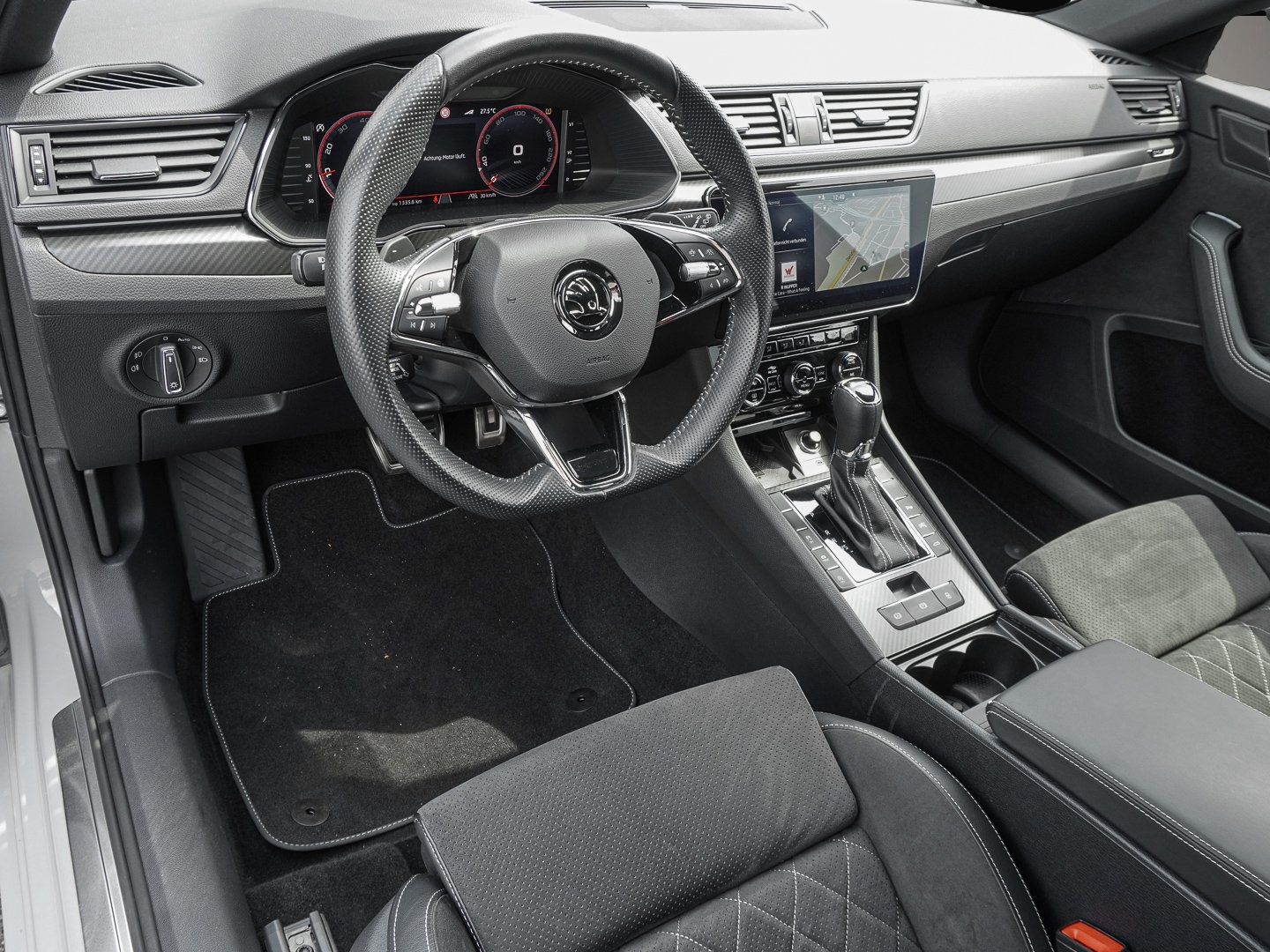 Skoda Superb (06/2024, Diesel)