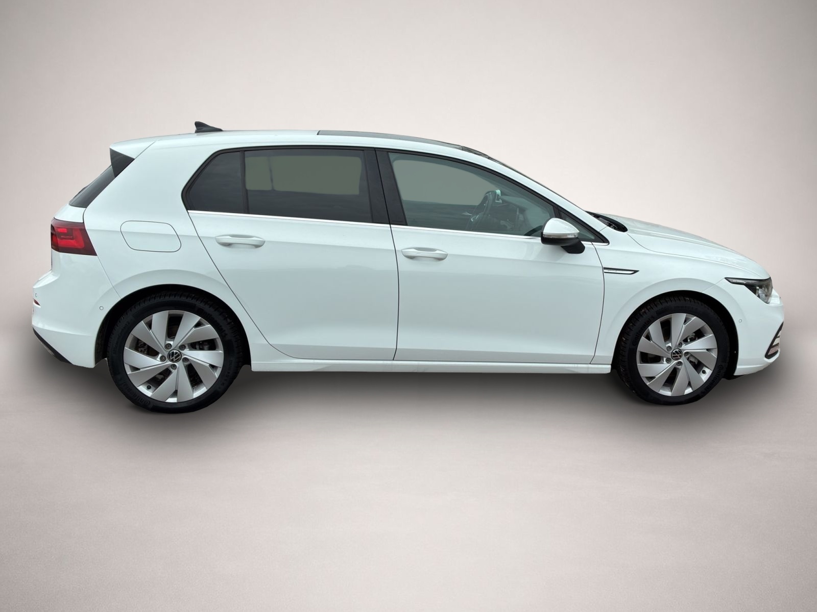 Volkswagen Golf (02/2023, Benzin)