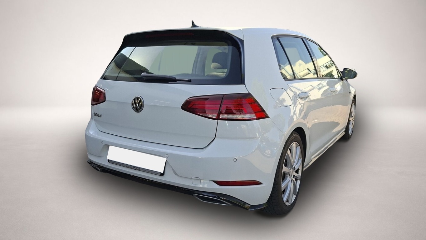 Volkswagen Golf (01/2019, Benzin)