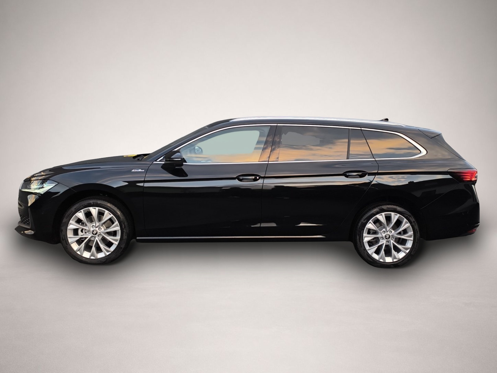 Skoda Superb, Bild 4 von 8