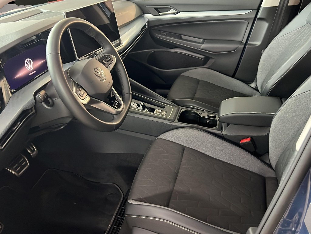 Volkswagen Golf (09/2025, Hybrid (Benzin/Elektro))