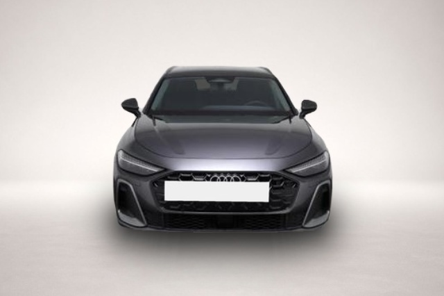 Audi A5 (02/2026, Benzin)