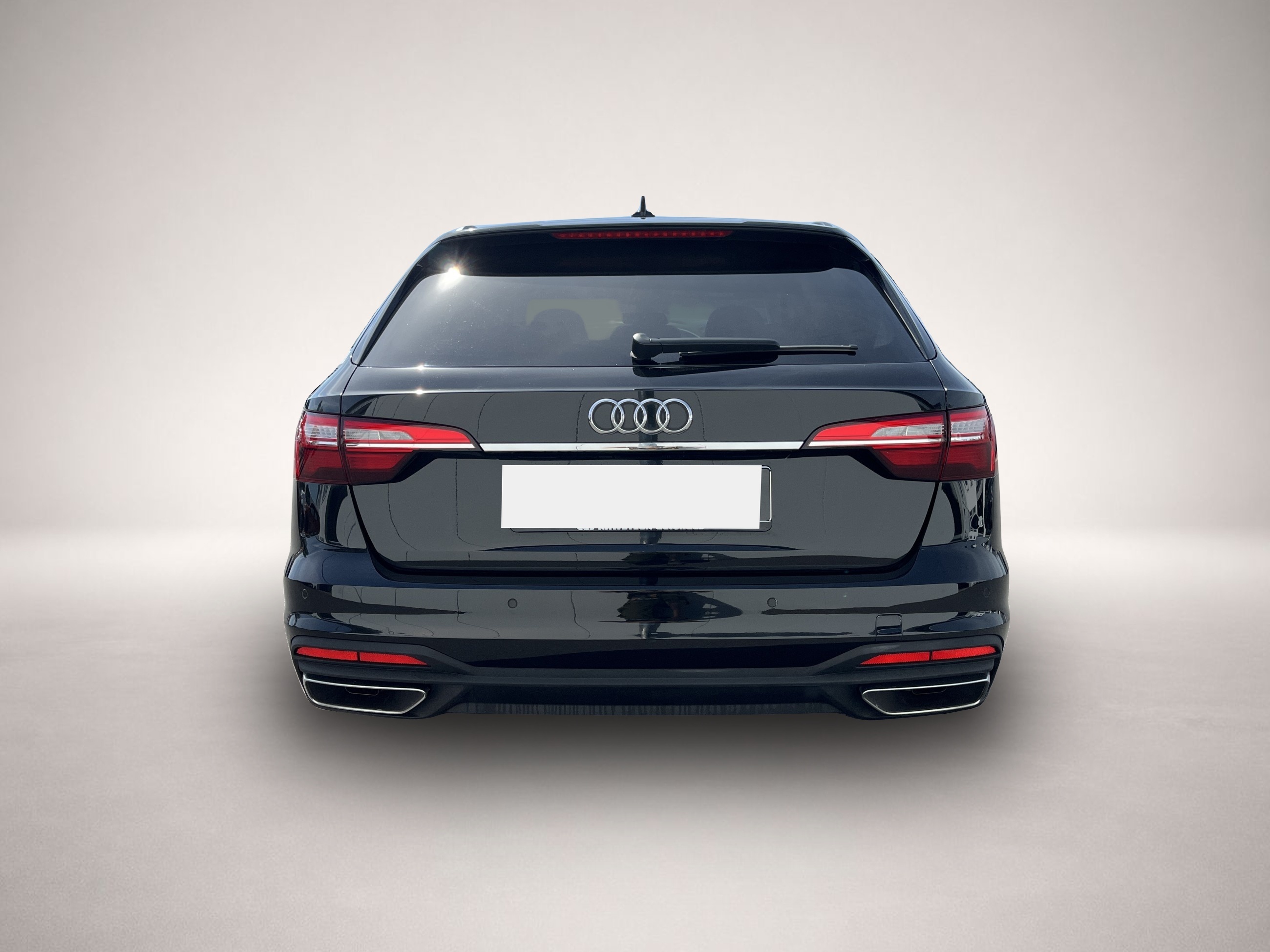 Audi A4 (09/2022, Benzin)