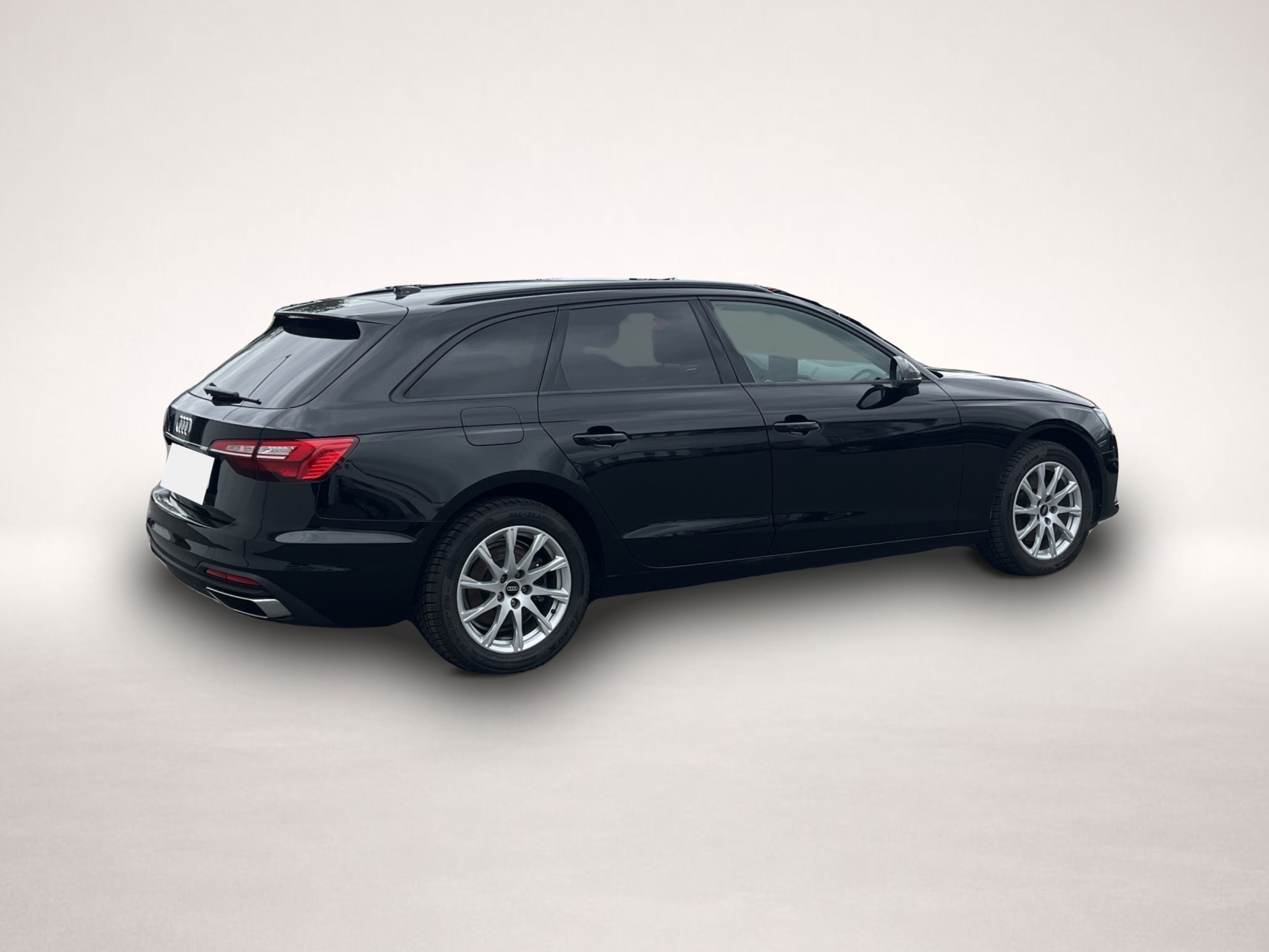 Audi A4 (09/2022, Benzin)