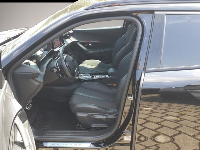 Peugeot 2008 (12/2023, Benzin)