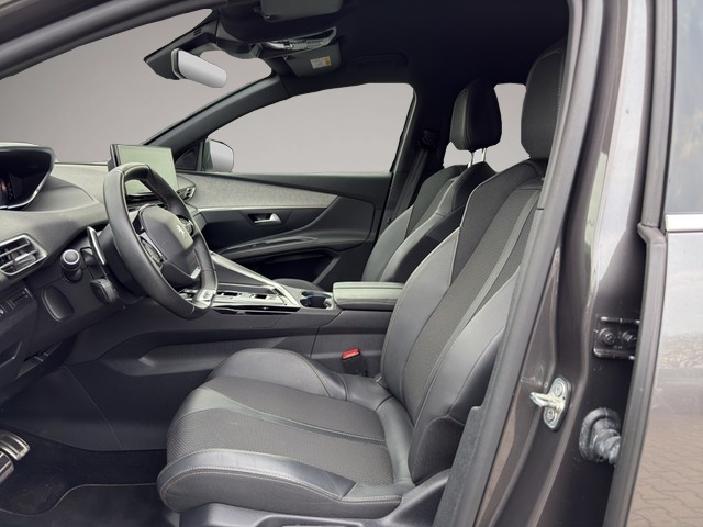 Peugeot 5008 (09/2023, Benzin)