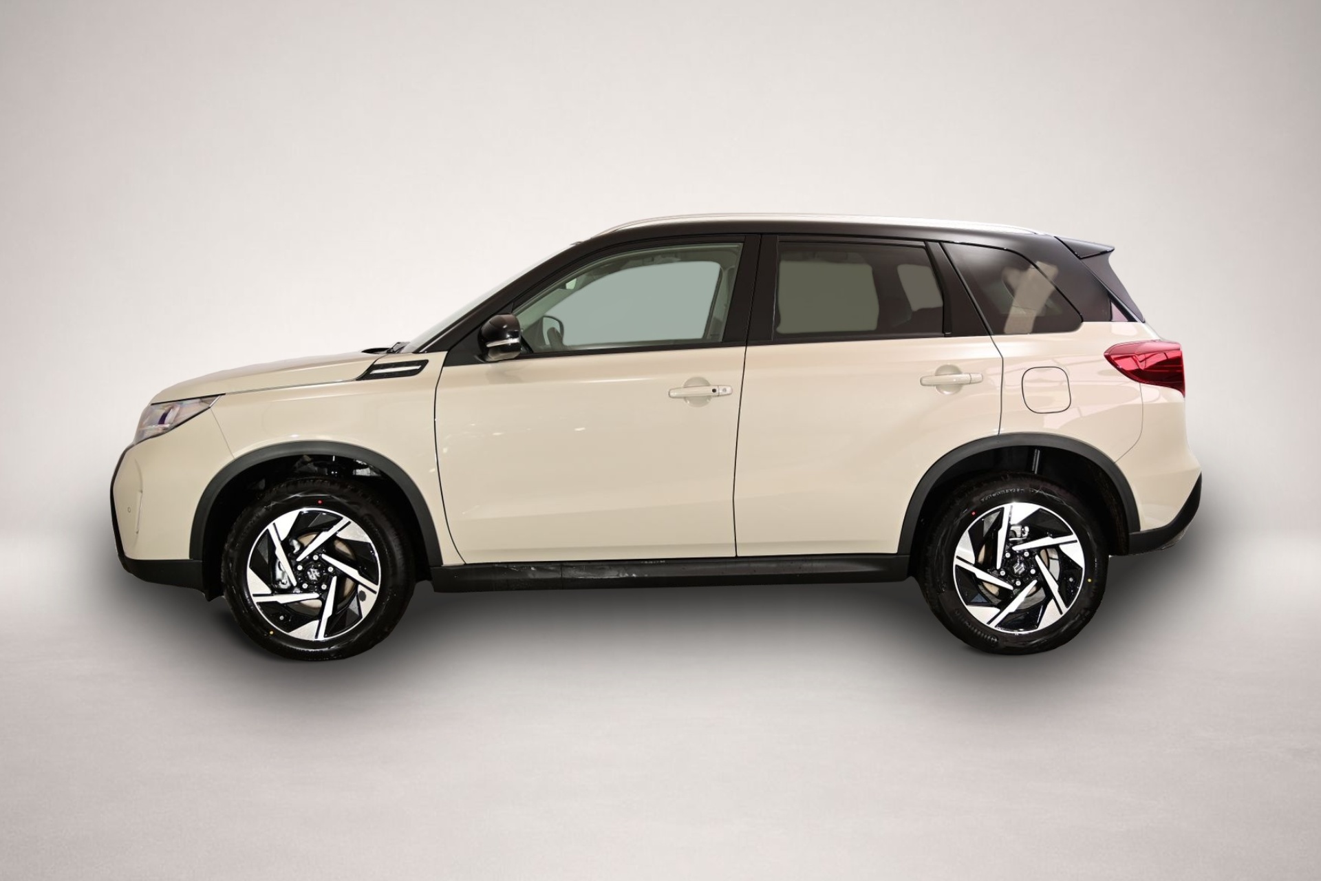 Suzuki Vitara (02/2026, Benzin)