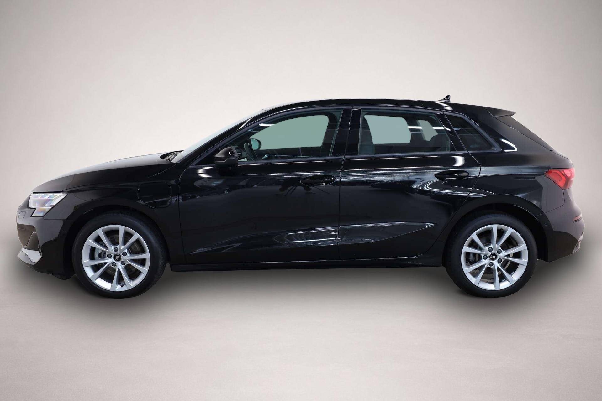 Audi A3 (11/2025, Hybrid (Benzin/Elektro))