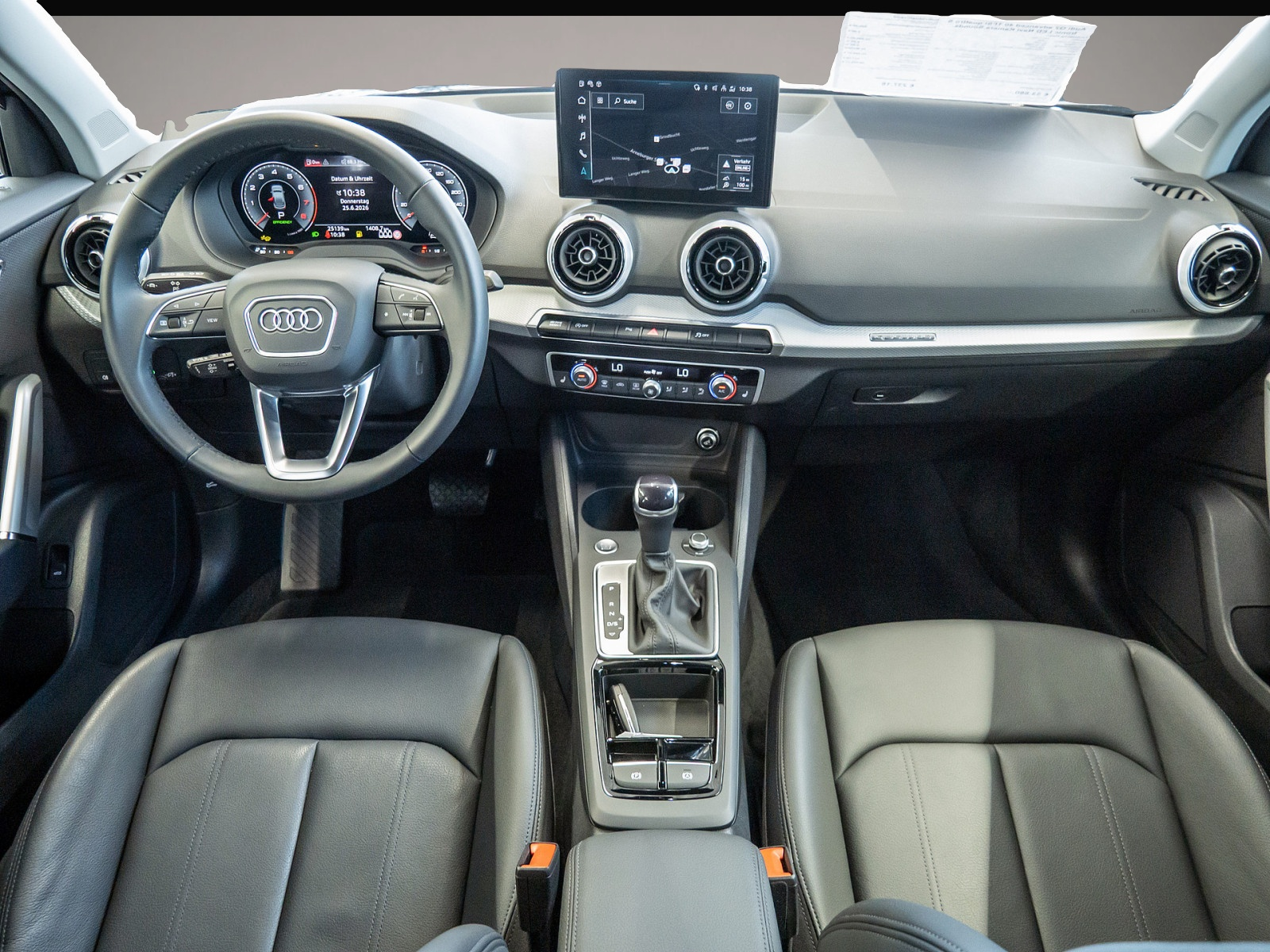 Audi Q2 (10/2025, Benzin)