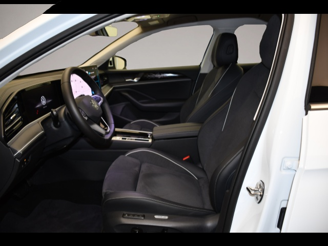 Volkswagen Passat Variant (10/2025, Benzin)