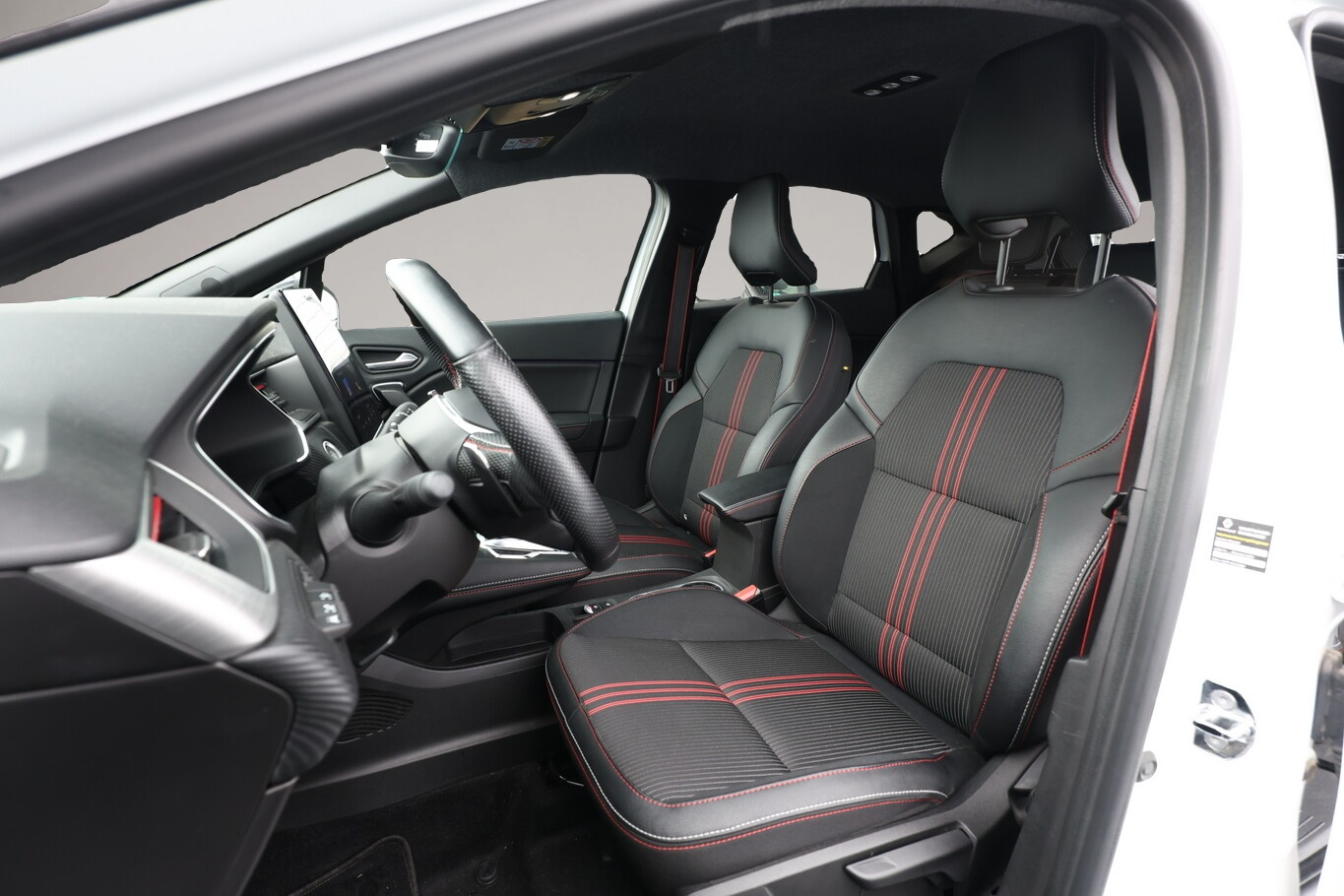 Renault Captur (12/2022, Benzin)