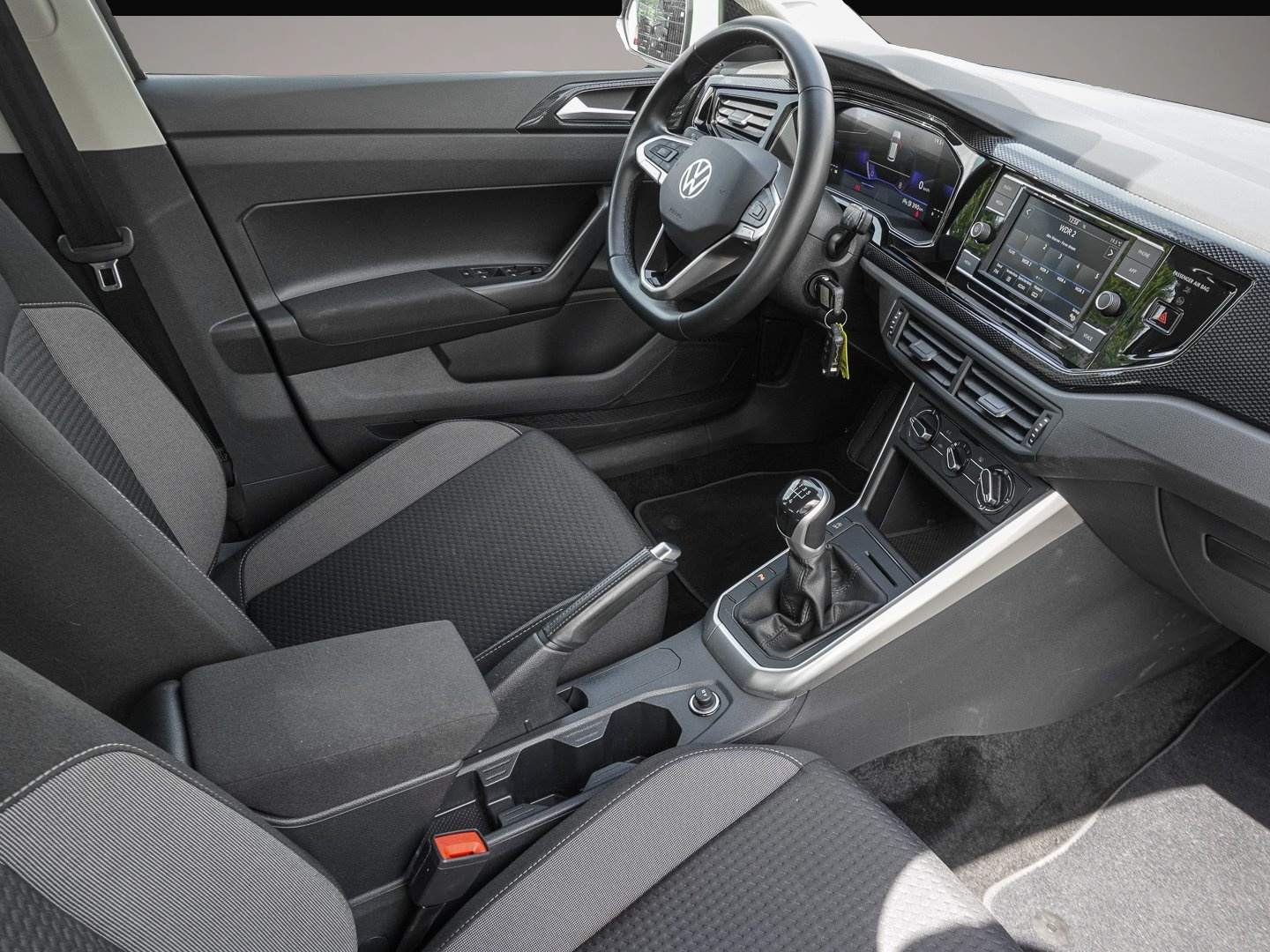 Volkswagen Polo (05/2024, Benzin)