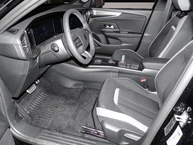 Opel Mokka-e (04/2025, ELECTRIC)