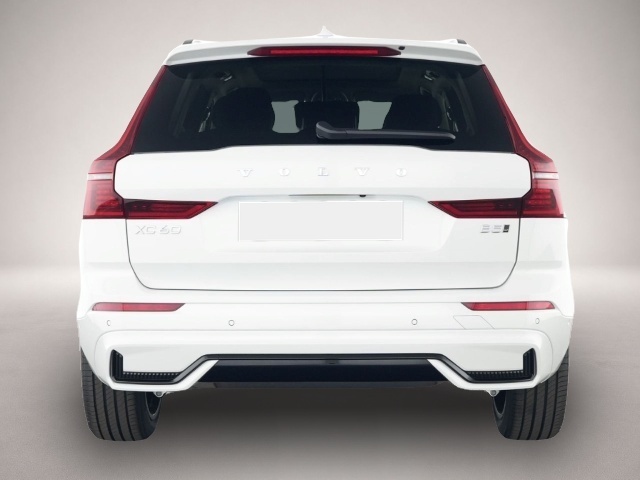 Volvo XC60 (07/2025, Benzin)