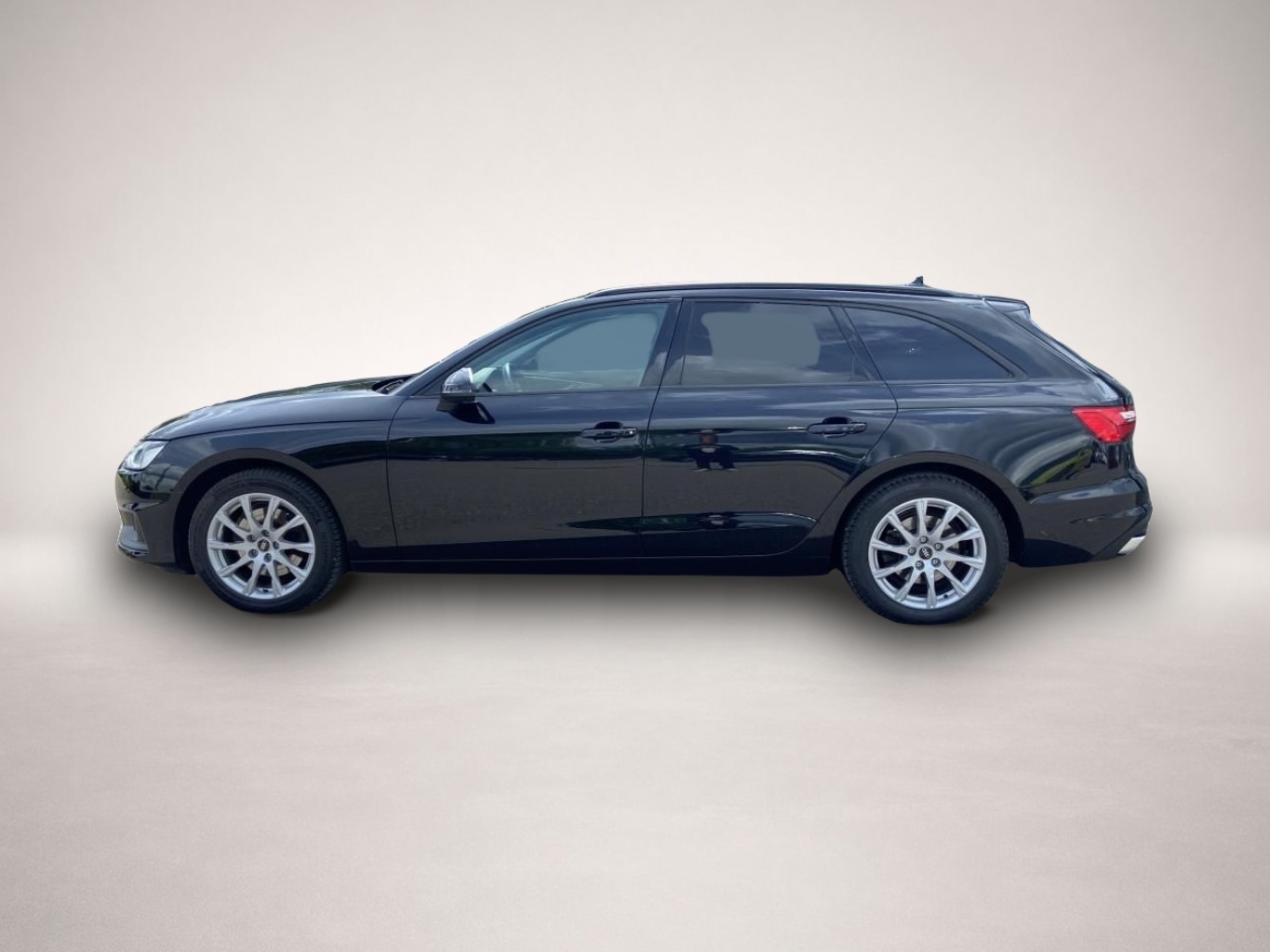 Audi A4 (05/2022, )
