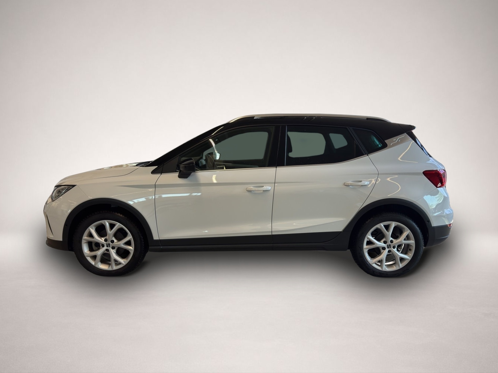 Seat Arona (07/2025, Benzin)