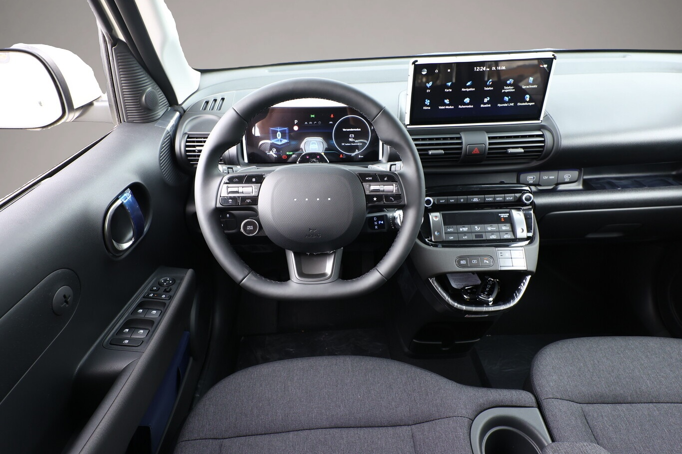Hyundai INSTER (06/2026, ELECTRIC)