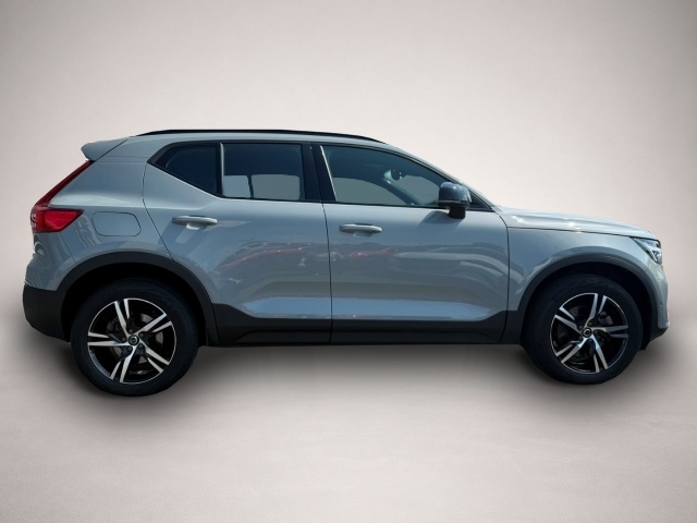 Volvo XC40 (07/2024, Benzin)