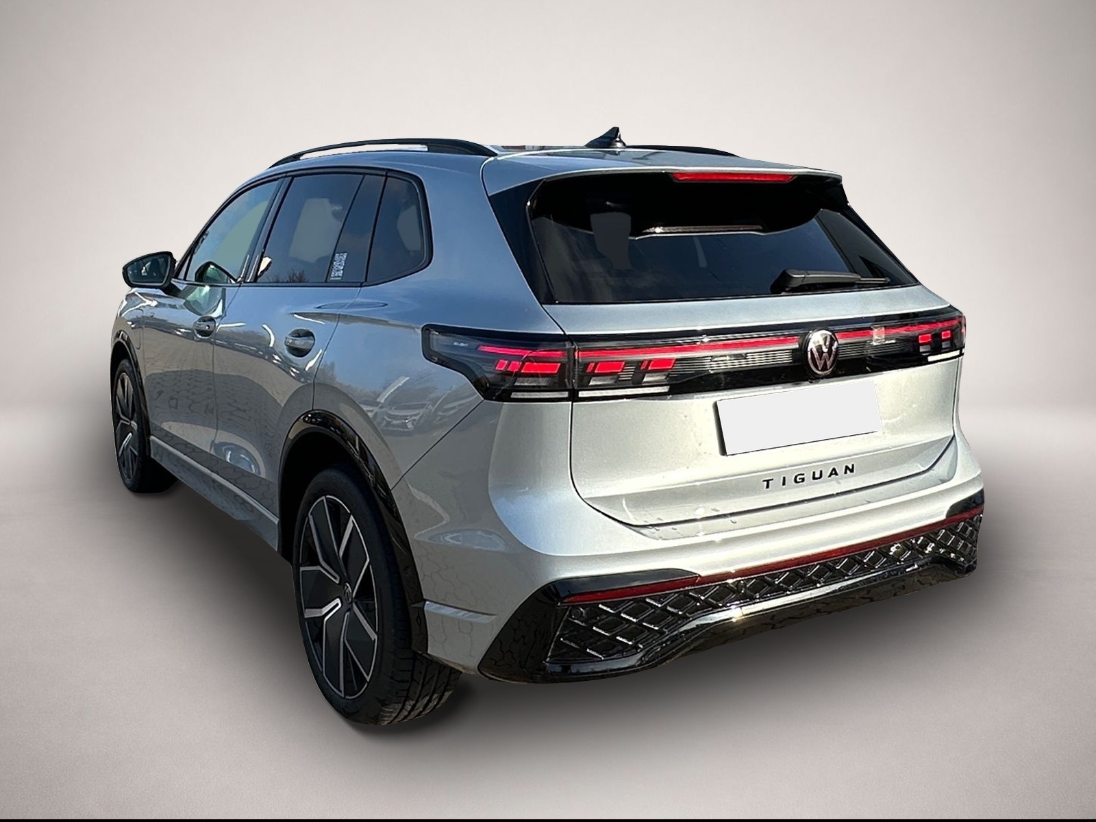 Volkswagen Tiguan (10/2025, Hybrid (Benzin/Elektro))