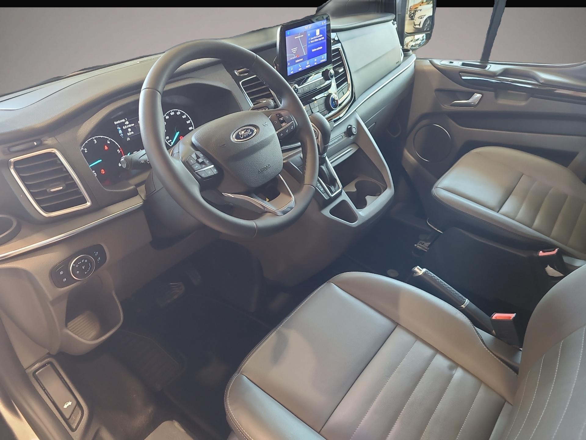 Ford Tourneo Custom (11/2023, Diesel)