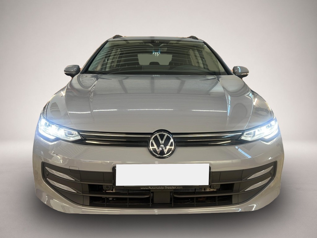 Volkswagen Golf (02/2025, Benzin)