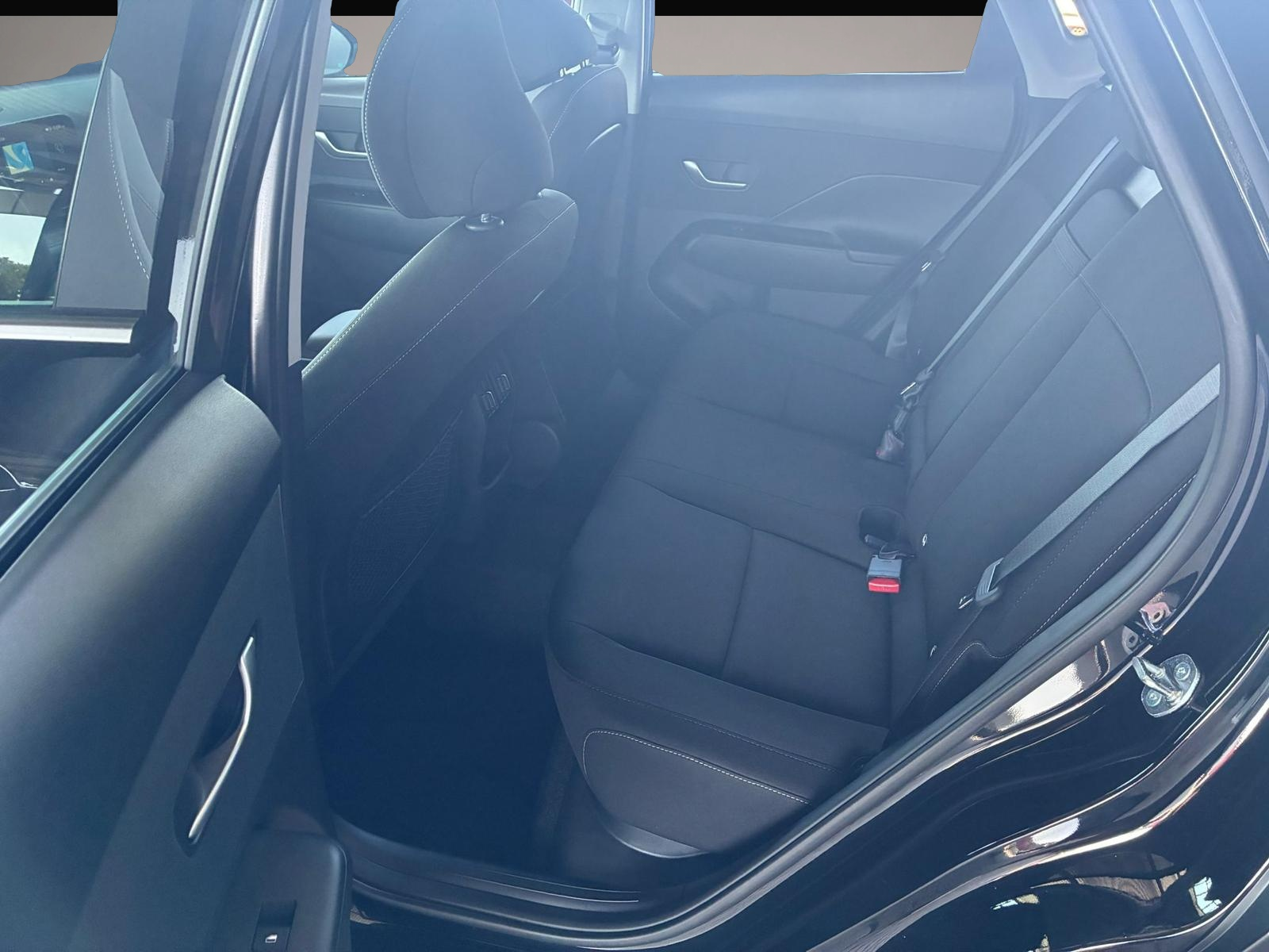 Hyundai KONA (12/2025, Benzin)